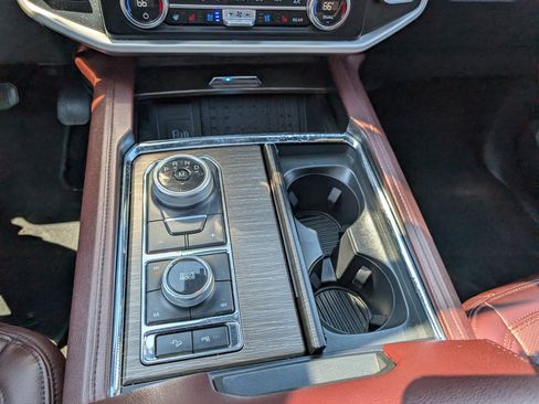 Used 2023 Ford Expedition Limited image 27