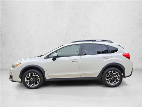 Used 2017 Subaru Crosstrek 2.0i Premium AWD/4WD image 8