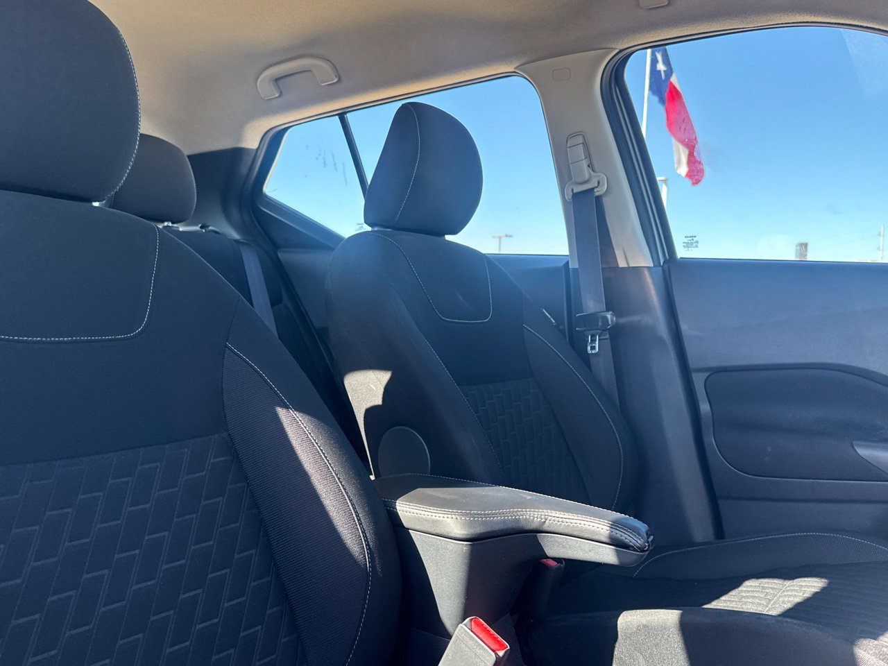 Certified 2021 Nissan Kicks S FWD image 43