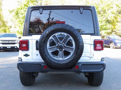 Used 2020 Jeep Wrangler Unlimited Sahara w/ Dual Top Group image 7
