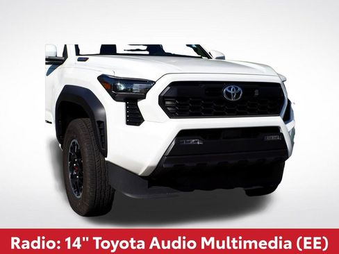 Used 2024 Toyota Tacoma TRD Off-Road AWD/4WD image 13