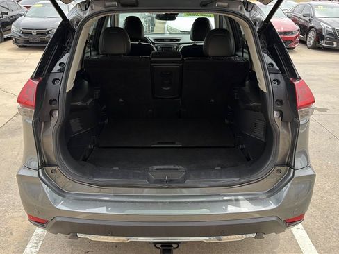 Used 2019 Nissan Rogue SL AWD/4WD image 38