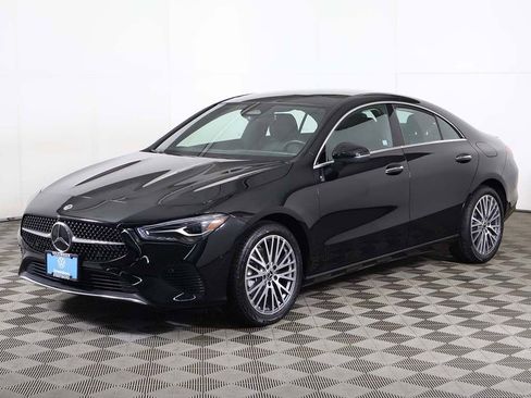 Used 2025 Mercedes-Benz CLA 250 4MATIC image 7