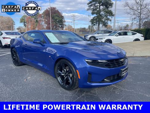 Used 2021 Chevrolet Camaro LT w/ Technology Package image 7