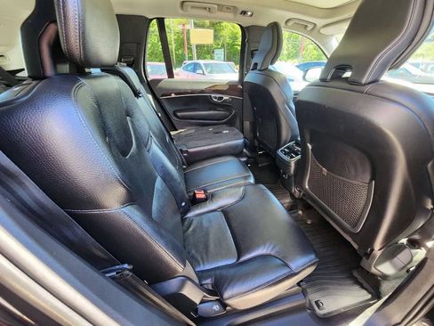 Used 2019 Volvo XC90 T6 Momentum w/ Advanced Package AWD/4WD image 16