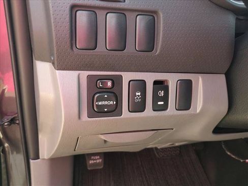 Used 2014 Toyota Tacoma PreRunner w/ Convenience Package RWD image 13