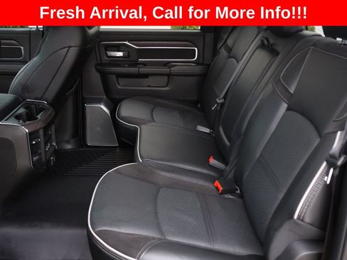 Used 2025 RAM 2500 Laramie AWD/4WD image 18