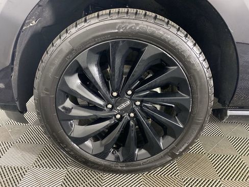 Used 2020 Lincoln Navigator L Reserve w/ Equipment Group 208A Reserve image 35