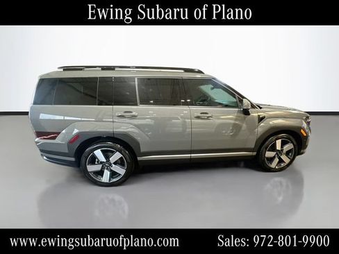 Used 2024 Hyundai Santa Fe Limited FWD image 8