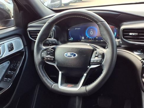 Used 2024 Ford Explorer ST w/ Equipment Group 401A AWD/4WD image 9
