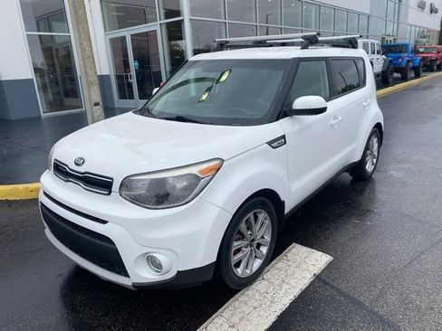 Used 2019 Kia Soul + FWD image 4