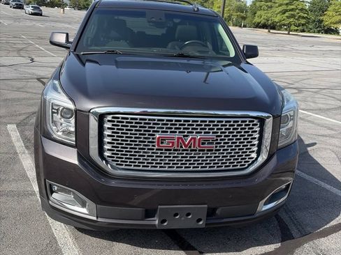 Used 2017 GMC Yukon Denali w/ Open Road Package AWD/4WD image 8