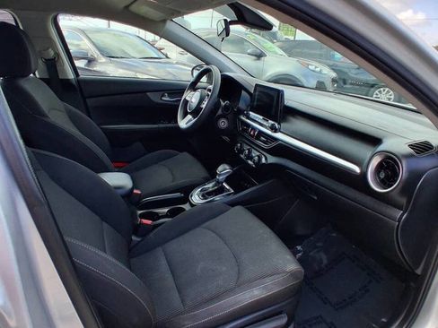 Used 2020 Kia Forte LXS image 11
