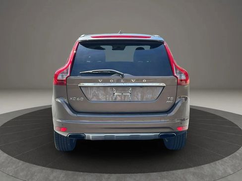 Used 2015 Volvo XC60 T5 AWD/4WD image 5