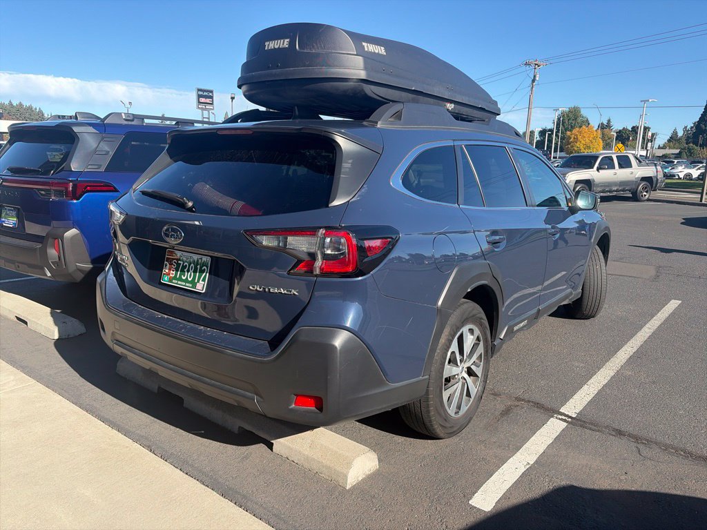 Used 2024 Subaru Outback Premium AWD/4WD image 6