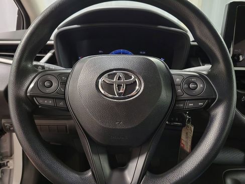 Used 2026 Toyota Corolla LE FWD image 17