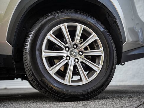 Used 2018 Lexus NX 300h 300h image 19