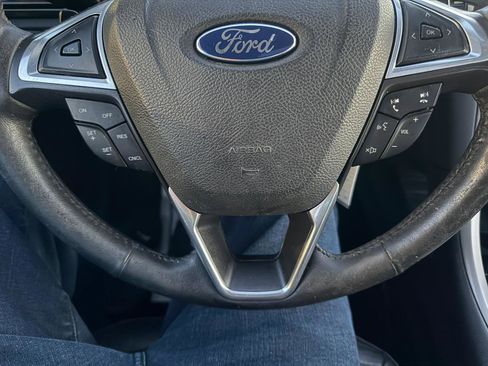 Used 2015 Ford Fusion SE w/ Equipment Group 202A FWD image 8