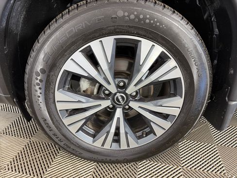 Used 2023 Nissan Rogue SV AWD/4WD image 13