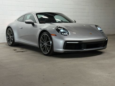Used 2024 Porsche 911 Carrera RWD image 6