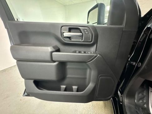 New 2026 GMC Sierra 3500 Pro w/ Convenience Package image 11