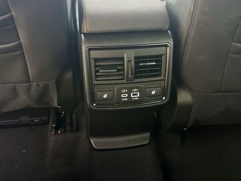 Used 2025 Subaru Forester Touring image 30