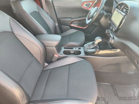 Certified 2025 Kia Soul GT-Line w/ GT-Line Technology Package image 13