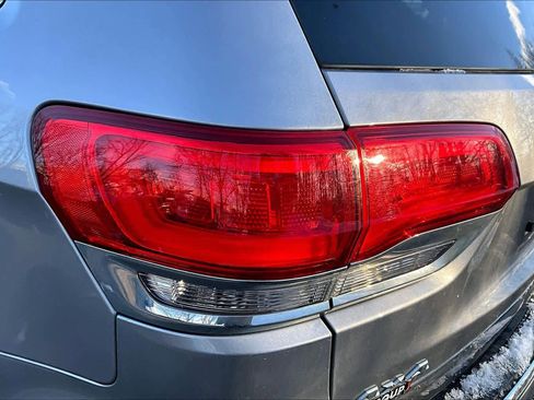 Used 2015 Jeep Grand Cherokee Limited w/ Luxury Group II image 26