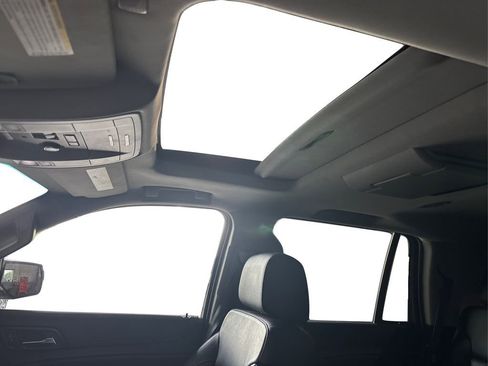 Used 2019 Chevrolet Tahoe LT w/ LT Signature Package image 26