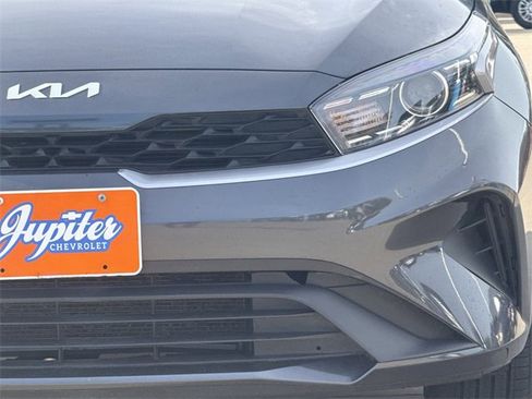 Used 2024 Kia Forte LXS image 8
