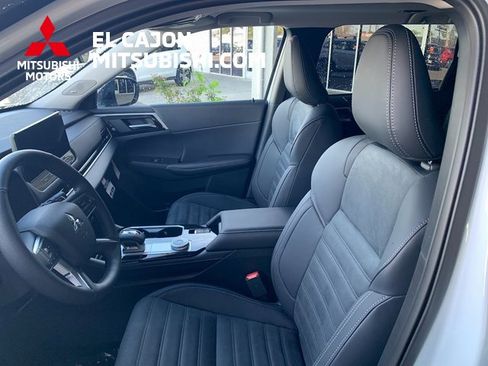 New 2026 Mitsubishi Outlander Trail Edition image 10