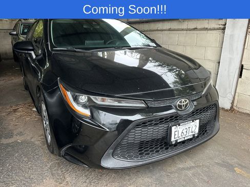 Used 2020 Toyota Corolla LE image 2