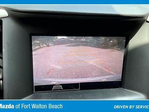 Used 2022 GMC Terrain SLE FWD image 13