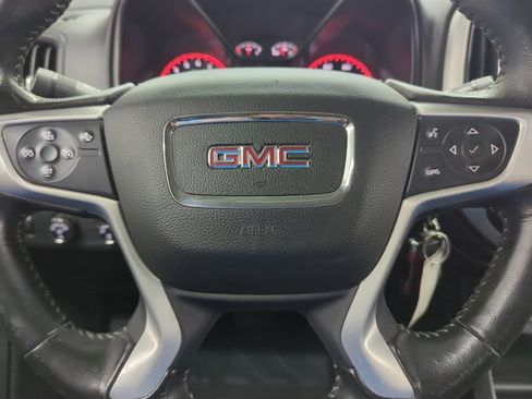 Used 2015 GMC Canyon SLT w/ Driver Alert Package AWD/4WD image 12