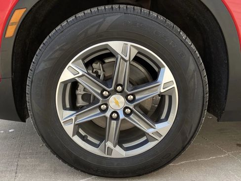 Used 2024 Chevrolet Blazer LT AWD/4WD image 9