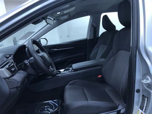 Used 2025 Toyota Camry LE image 19