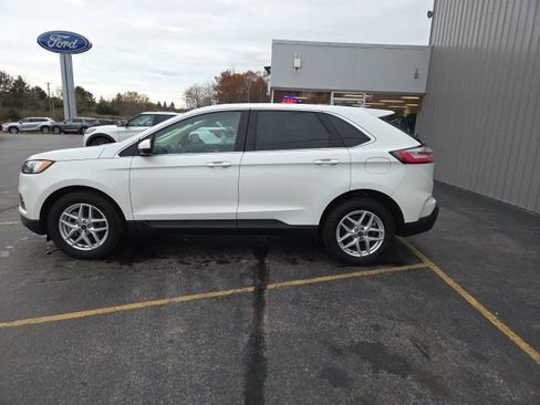Used 2022 Ford Edge SEL w/ Convenience Package image 9