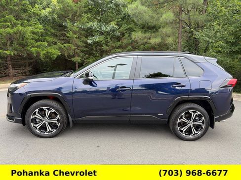 Used 2025 Toyota RAV4 XSE w/ Weather Package AWD/4WD image 4