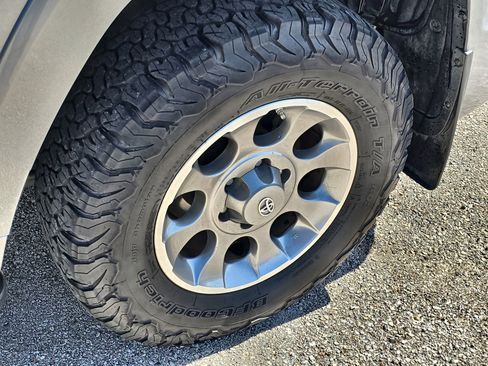 Used 2015 Toyota 4Runner Limited image 10