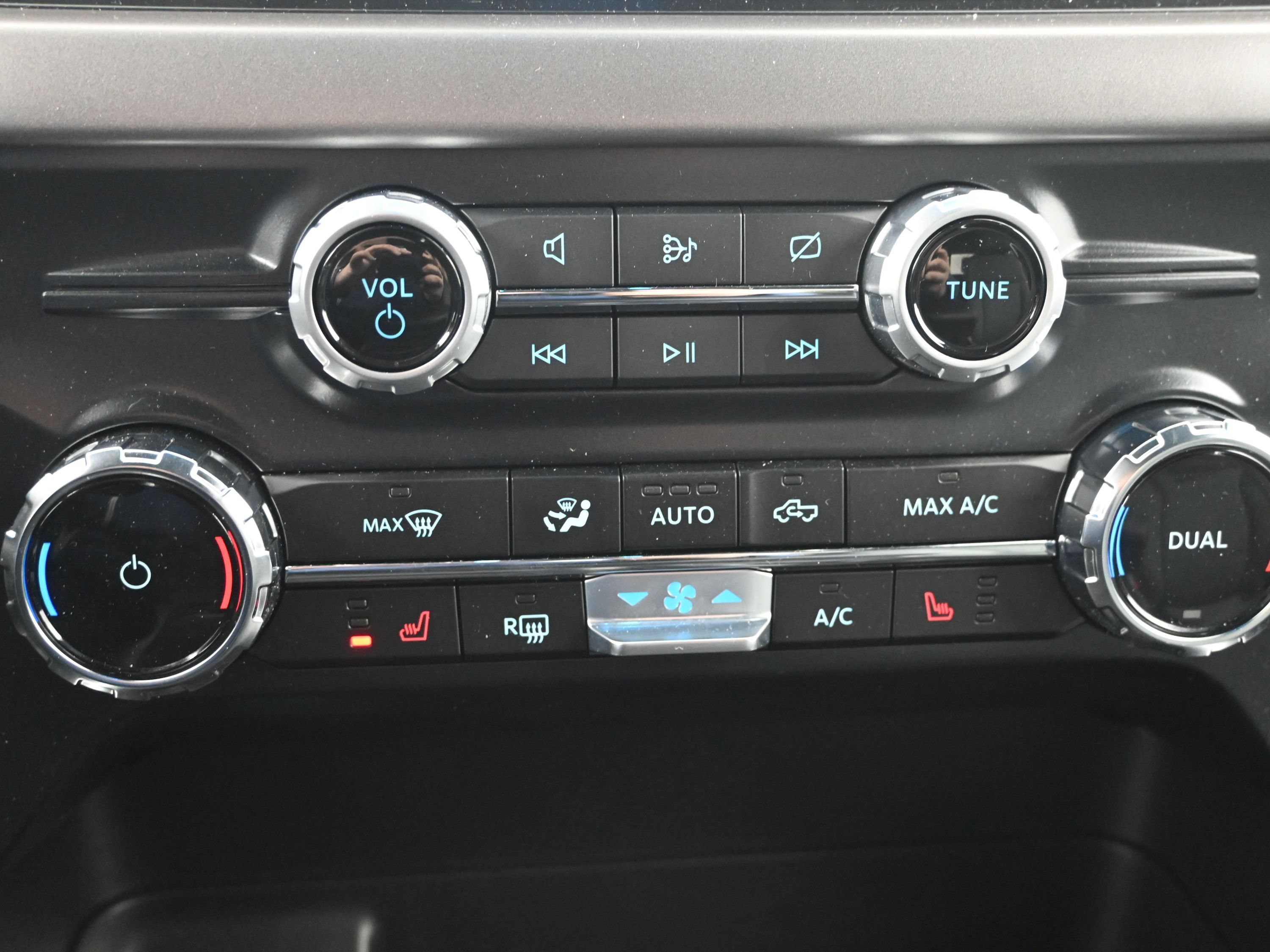 Used 2024 Ford F150 XLT w/ Equipment Group 302A MID AWD/4WD image 21