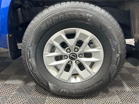 Used 2024 Nissan Frontier SV w/ Technology Package image 30