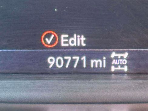 Used 2020 Chevrolet Silverado 1500 LT w/ Convenience Package image 25