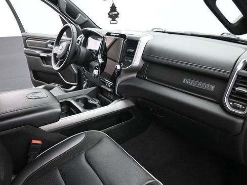 Used 2025 RAM 1500 Laramie image 24