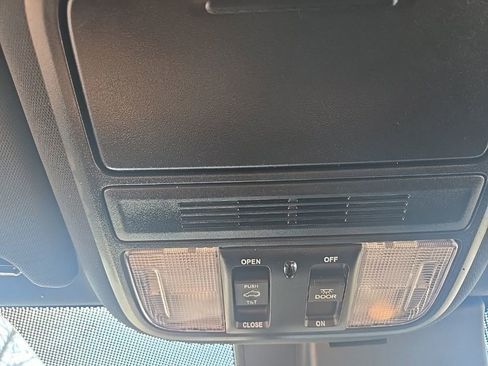 Used 2025 Honda Passport EX-L image 25