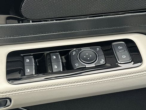 Used 2025 Lincoln Aviator Reserve image 13