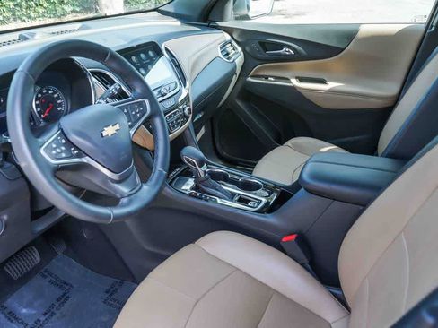 Used 2023 Chevrolet Equinox Premier FWD image 16