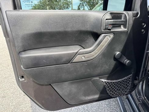 Used 2017 Jeep Wrangler Unlimited Sport AWD/4WD image 24