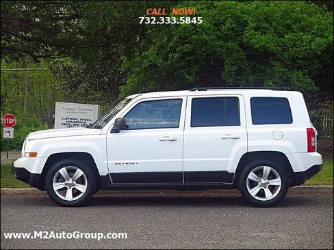 Used 2015 Jeep Patriot Latitude image 2