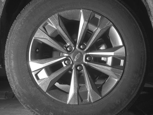 Used 2025 Chevrolet Equinox LT image 15