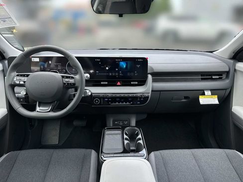 New 2026 Hyundai Ioniq 5 SE image 11